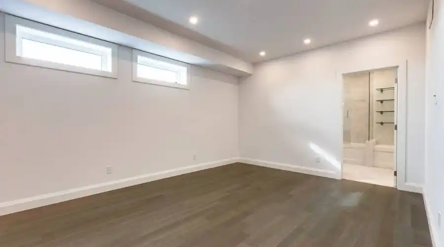 27 Greens Line,Canada,5 Bedrooms Bedrooms,11 Rooms Rooms,4 BathroomsBathrooms,Residential,Greens,232163